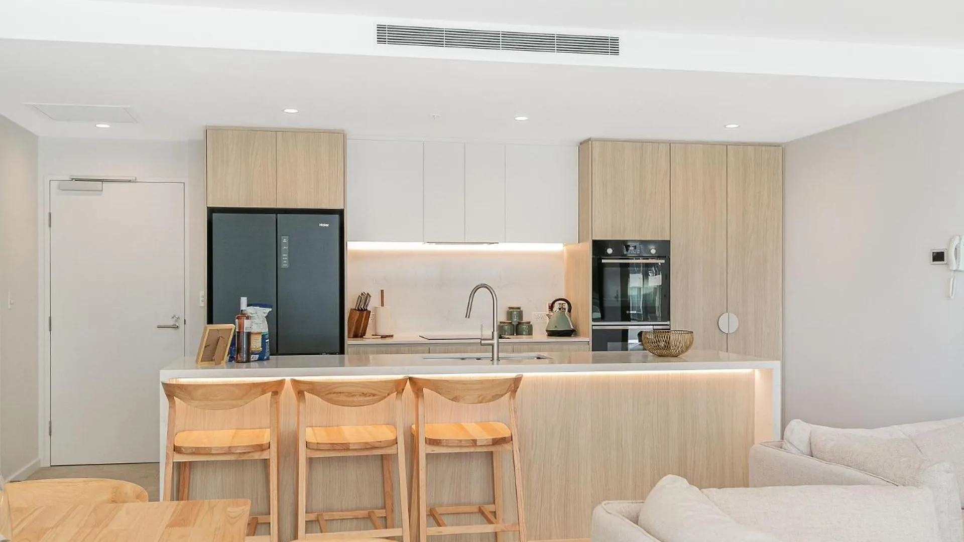 Sol Apartments Unit 604 Gold Coast